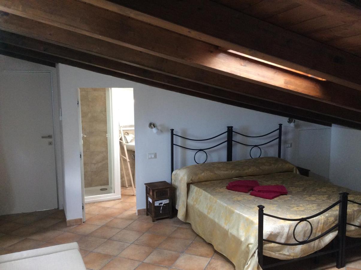 B&B Gente Di Mare Taormina Bagian luar foto