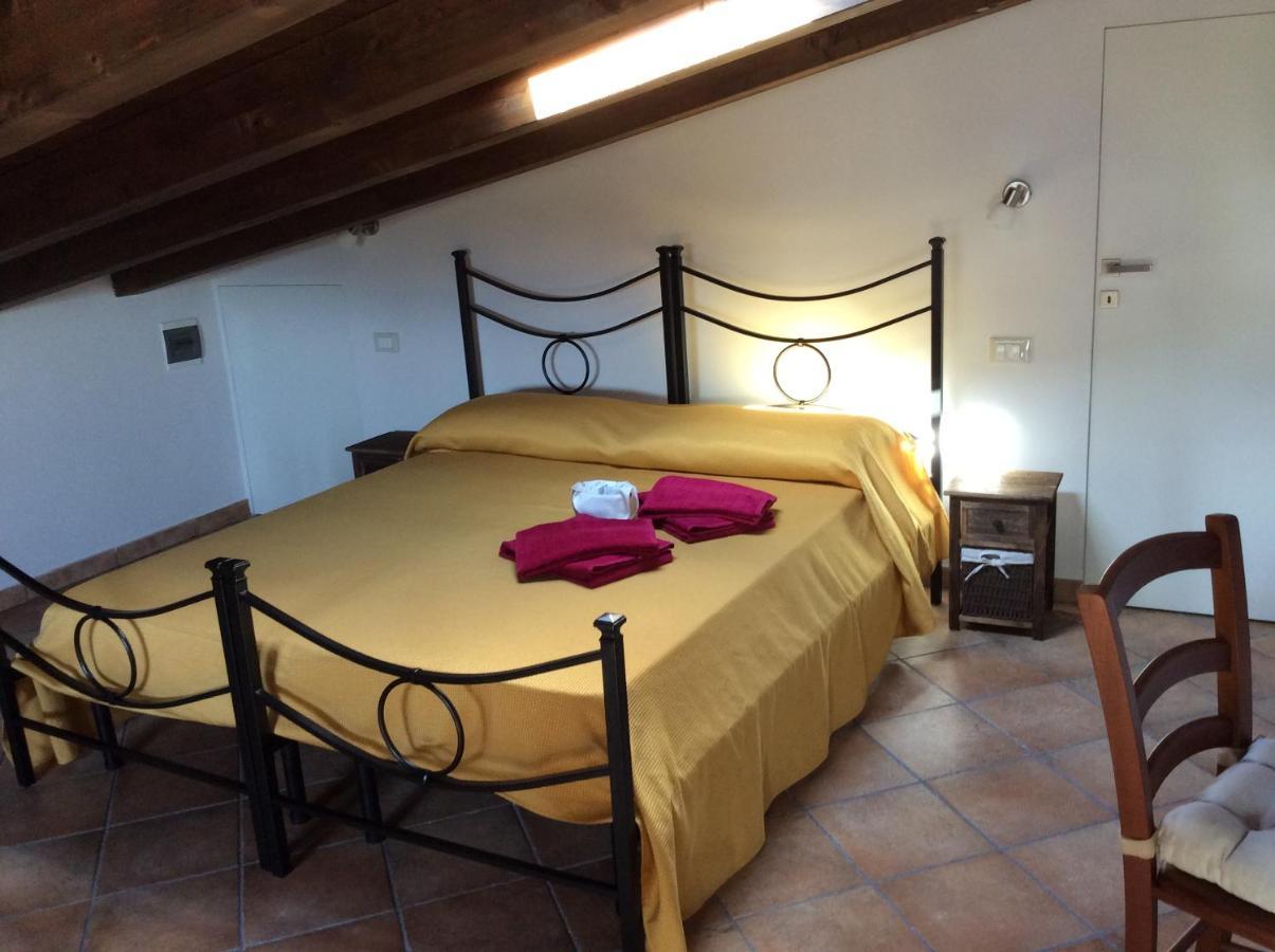 B&B Gente Di Mare Taormina Bagian luar foto